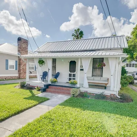 Updated Early 1900S 2Br Cottage Walking Distance To Downtown With Onsite Parking